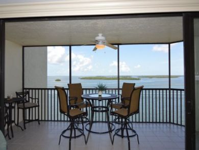 2 bedroom Condo on Bay side 2 bedroom Condo on Bay side